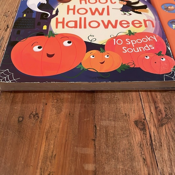 “Hoot Howl Halloween”‎ book with sounds - Picture 5 of 5